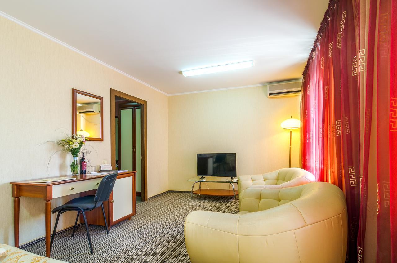 Raziotel Krivoy Rog Εξωτερικό φωτογραφία